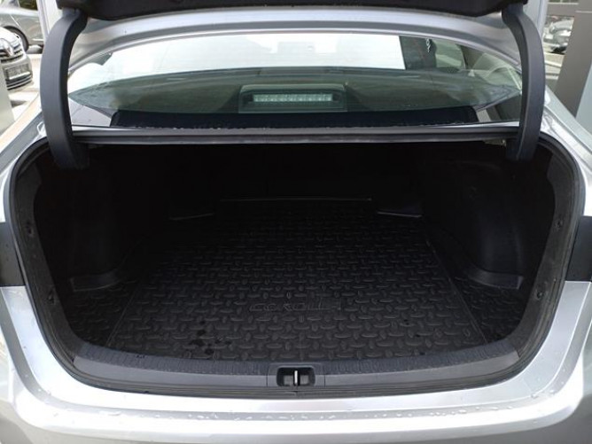 Toyota Corolla 1.5 Luna AUT 