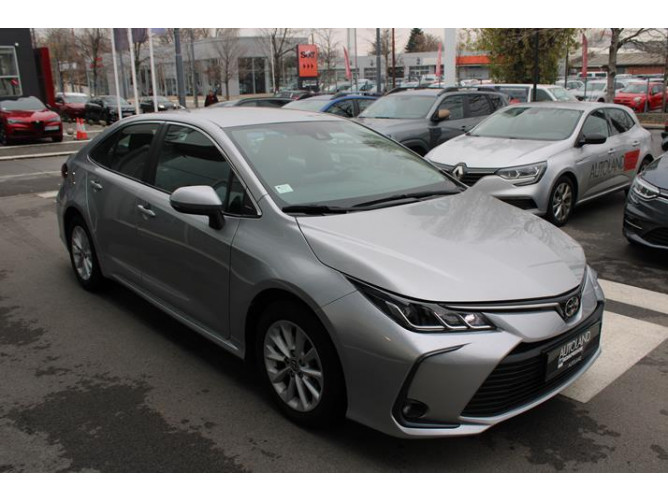 Toyota Corolla 1.5 Luna 