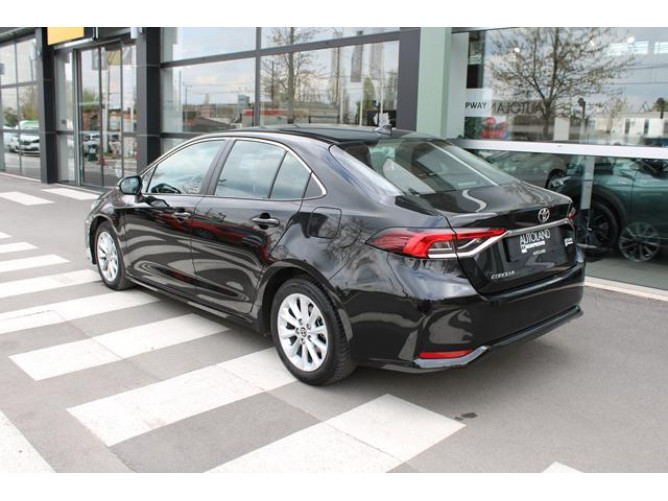 Toyota Corolla 1.5 LUNA AUT 