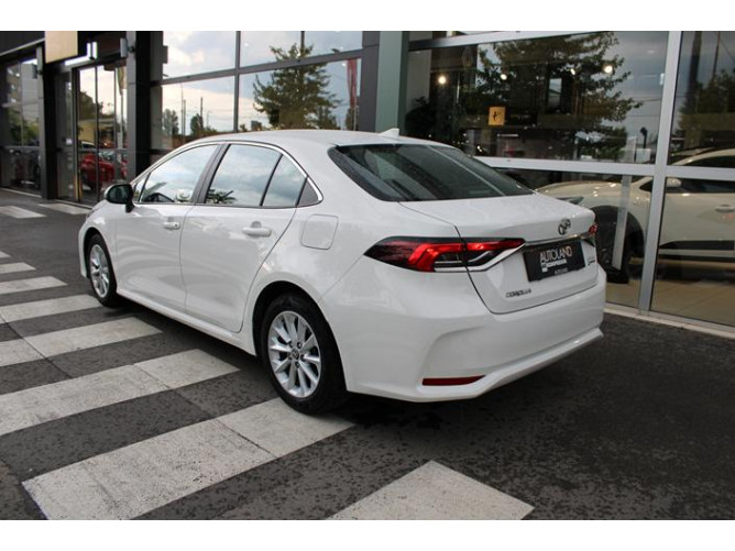 Toyota Corolla 1.5 Luna 