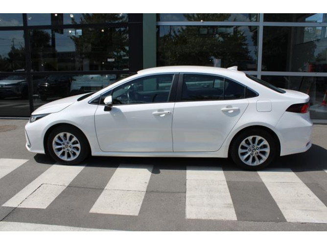 Toyota Corolla 1.5 LUNA 