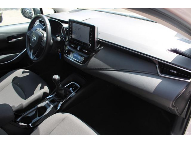 Toyota Corolla 1.5 LUNA 