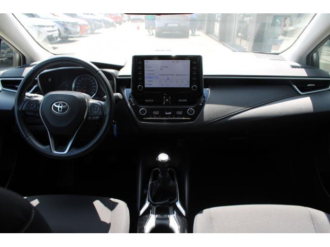 Toyota Corolla 1.5 LUNA 