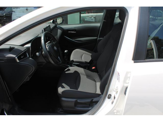 Toyota Corolla 1.5 LUNA 
