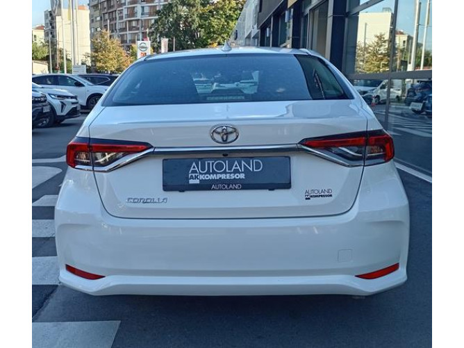 Toyota Corolla 1.5 Luna AUT 