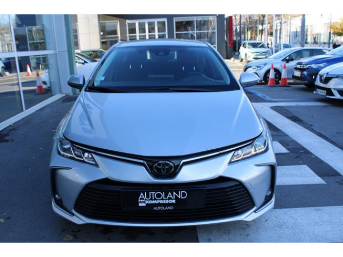 Toyota Corolla 1.5 Luna 