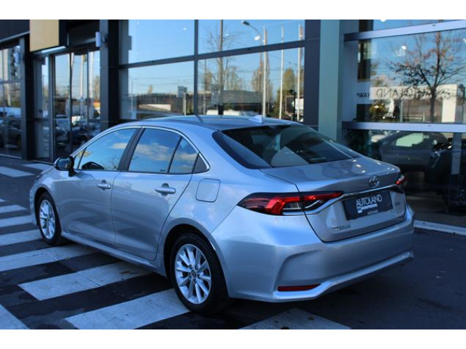 Toyota Corolla 1.5 Luna 