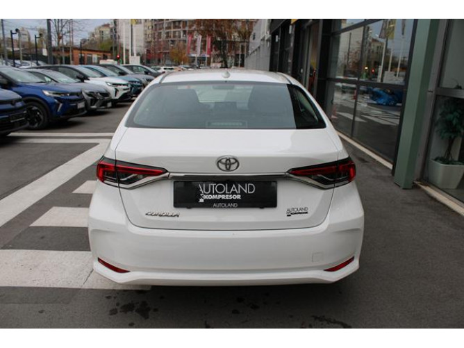 Toyota Corolla 1.5 Luna 