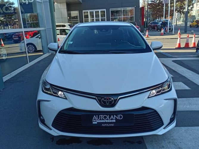 Toyota Corolla 1.5 Luna 