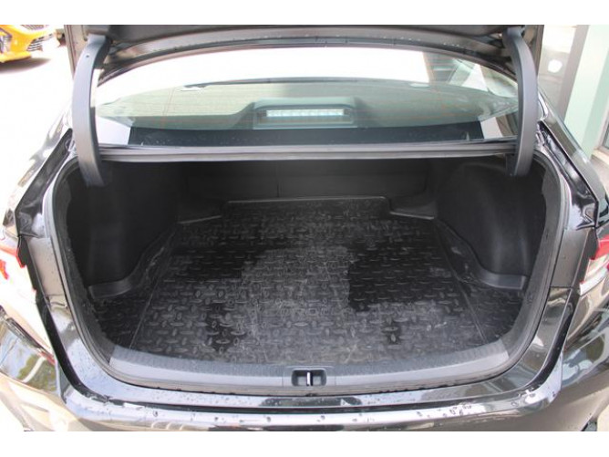 Toyota Corolla 1.5 LUNA AUT 