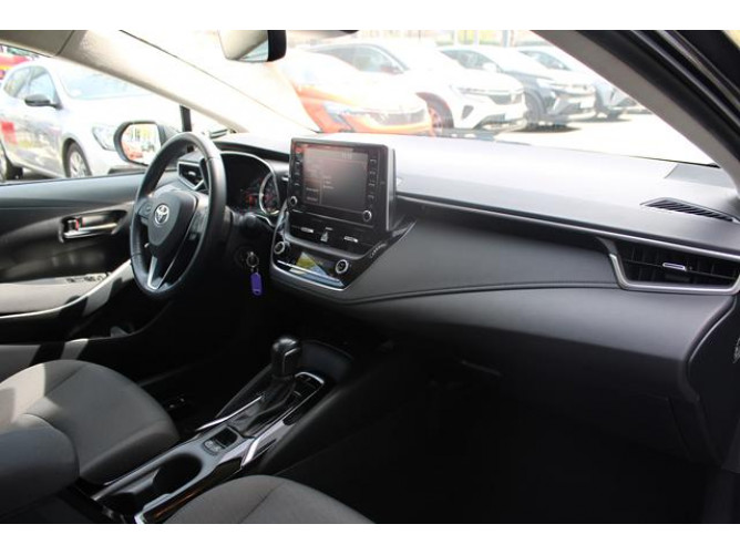 Toyota Corolla 1.5 LUNA AUT 