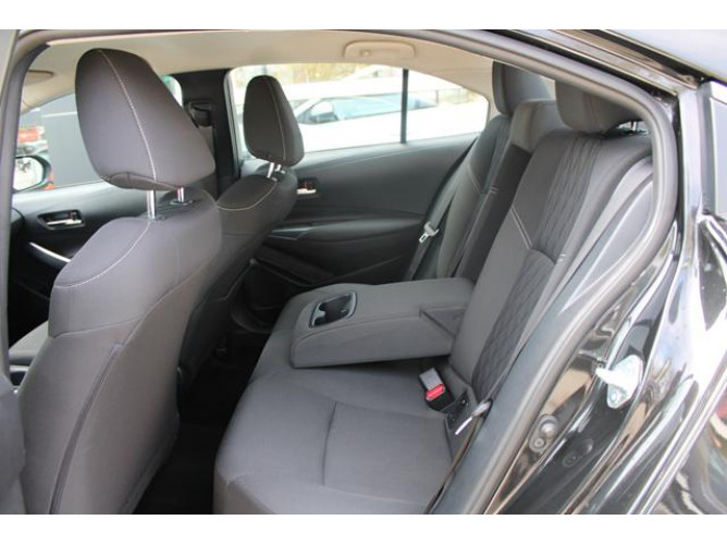 Toyota Corolla 1.5 LUNA AUT 