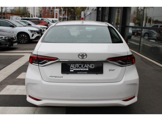 Toyota Corolla 1.5 Luna 