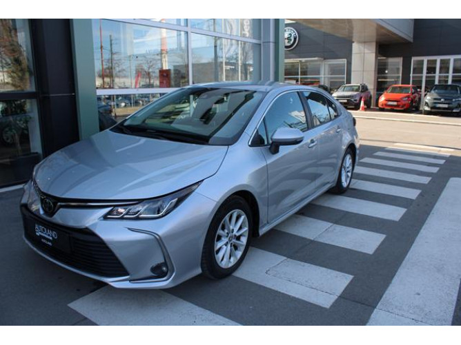 Toyota Corolla 1.5 Luna 