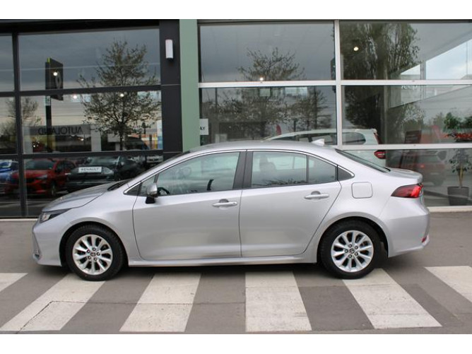 Toyota Corolla 1.5 LUNA 