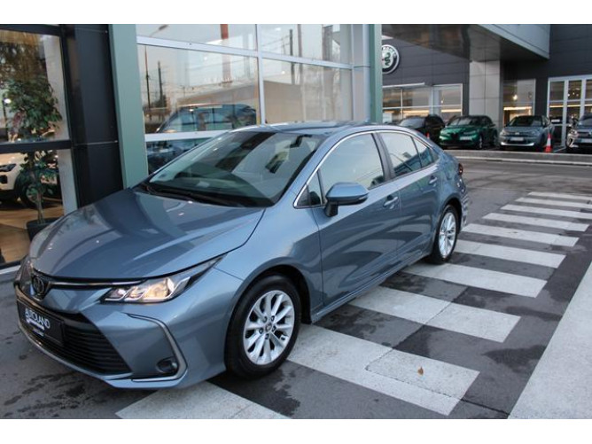 Toyota Corolla 1.5 Luna 