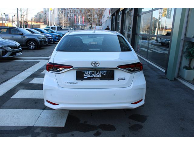 Toyota Corolla 1.5 Luna 