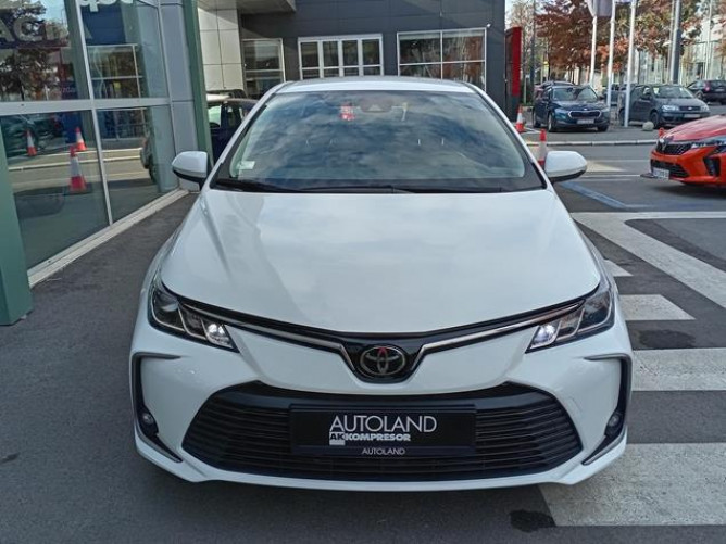 Toyota Corolla 1.5 Luna 