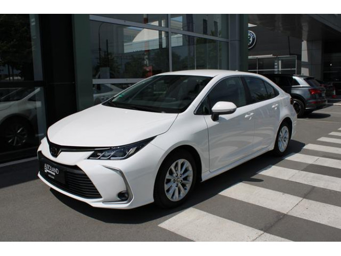 Toyota Corolla 1.5 Luna 