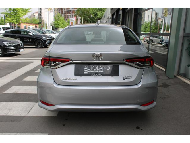 Toyota Corolla 1.5 Luna 