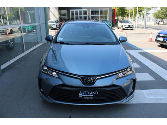 Toyota Corolla 1.6 LUNA 