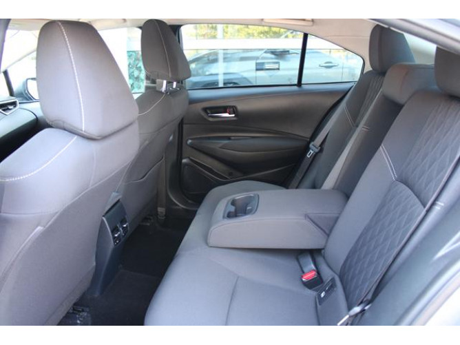 Toyota Corolla 1.6 LUNA 