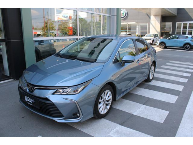 Toyota Corolla 1.6 LUNA 