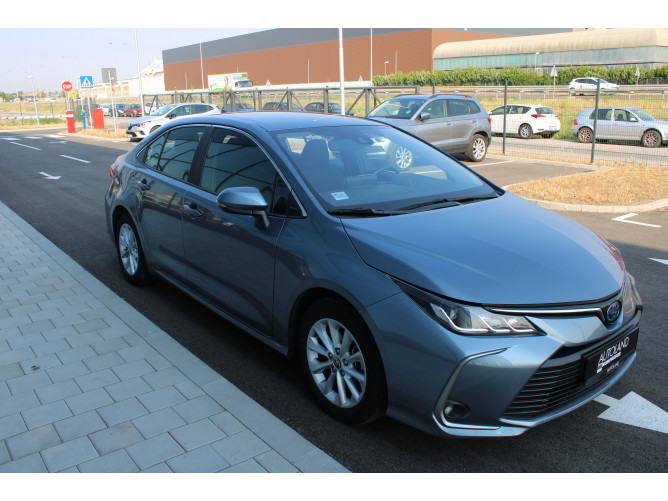 Toyota Corolla 1.8 Hyb. AUT 