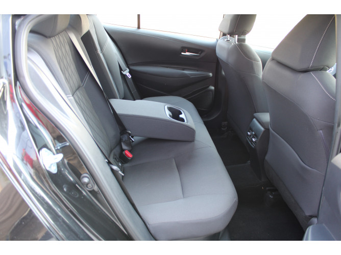 Toyota Corolla 1.8 Hyb. AUT 