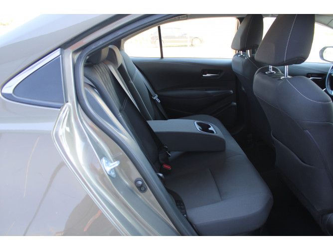 Toyota Corolla 1.8 Hyb. AUT 