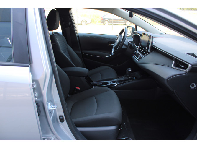 Toyota Corolla 1.8 Hyb. AUT 