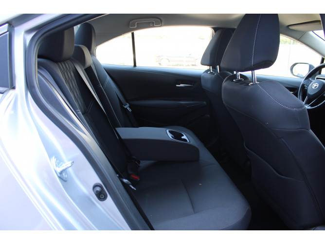 Toyota Corolla 1.8 Hyb. AUT 