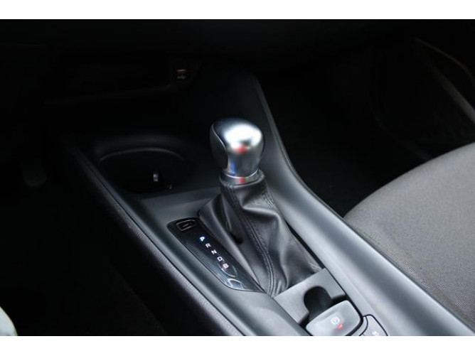 Toyota C-HR 1.8 HYBRID AUT 
