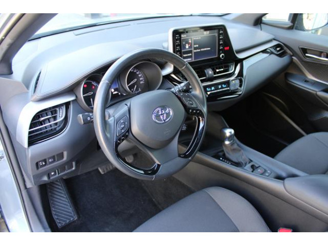 Toyota C-HR 1.8 HYBRID AUT 