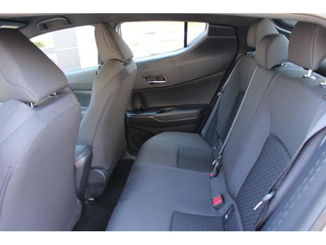 TOYOTA C-HR 1.8 HYBRID 
