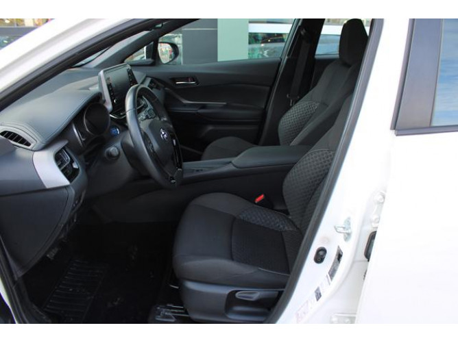 Toyota C-HR 1.8 HYBRID AUT 