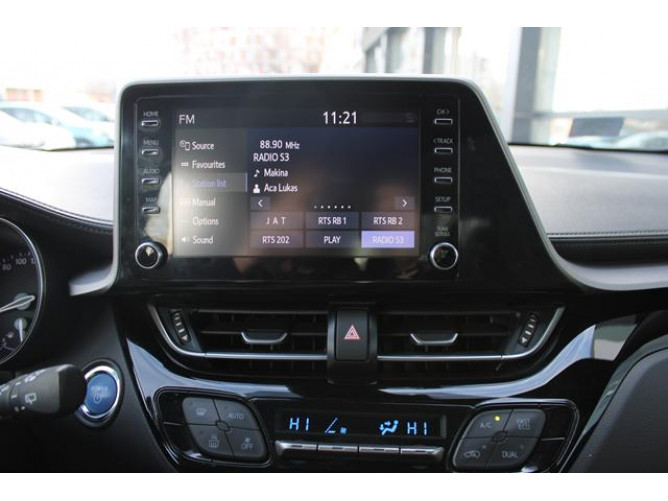 Toyota C-HR 1.8 HYBRID AUT 