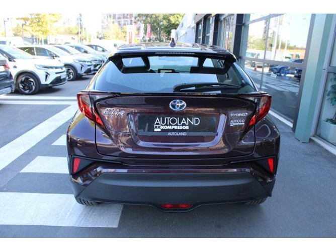 Toyota C-HR 1.8 HYBRID AUT 
