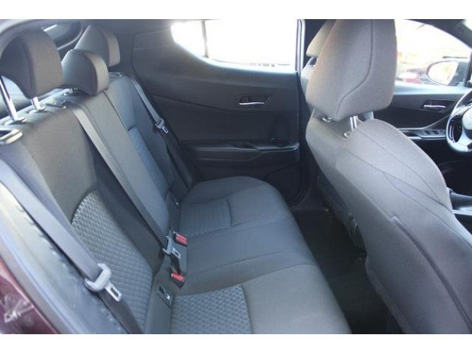 Toyota C-HR 1.8 HYBRID AUT 