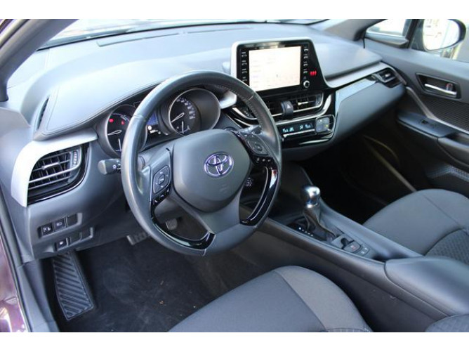 Toyota C-HR 1.8 HYBRID AUT 