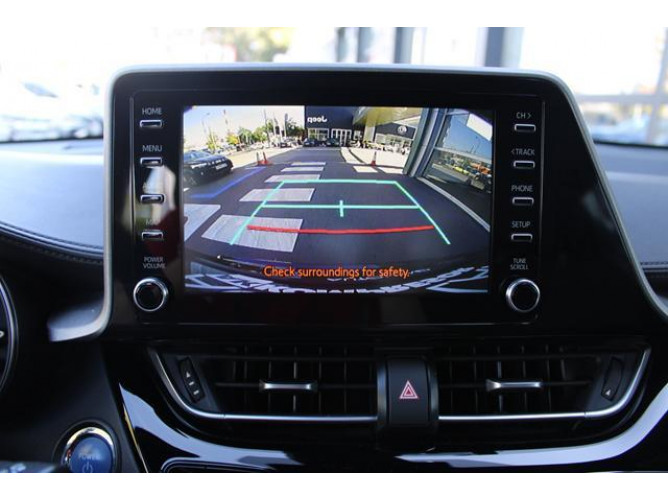 Toyota C-HR 1.8 HYBRID AUT 