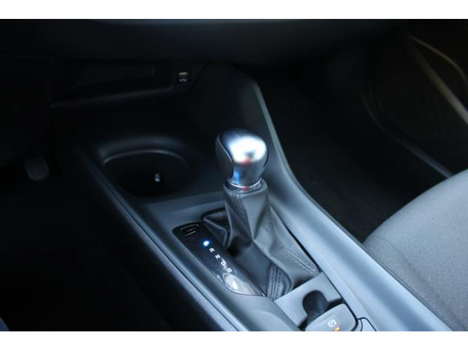 Toyota C-HR 1.8 HYBRID AUT 