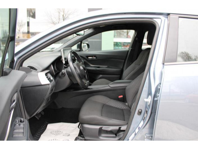 Toyota C-HR 1.8 Hybrid AUT 