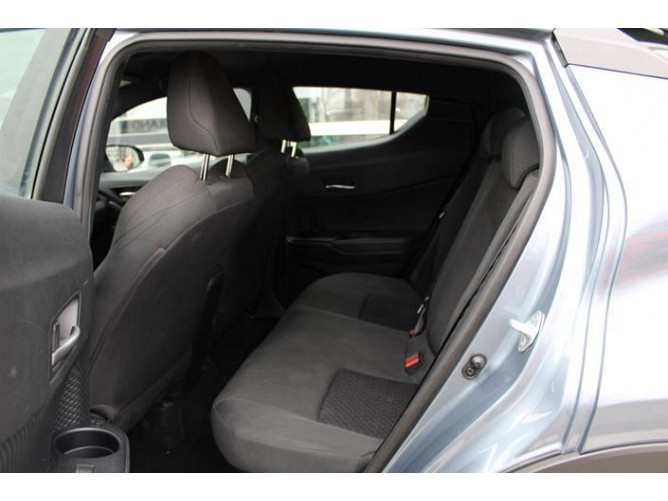 Toyota C-HR 1.8 Hybrid AUT 