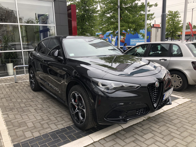 Alfa Romeo Stelvio 2.0 Petrol 280KS Q4 AT8 VELOCE DEMO 