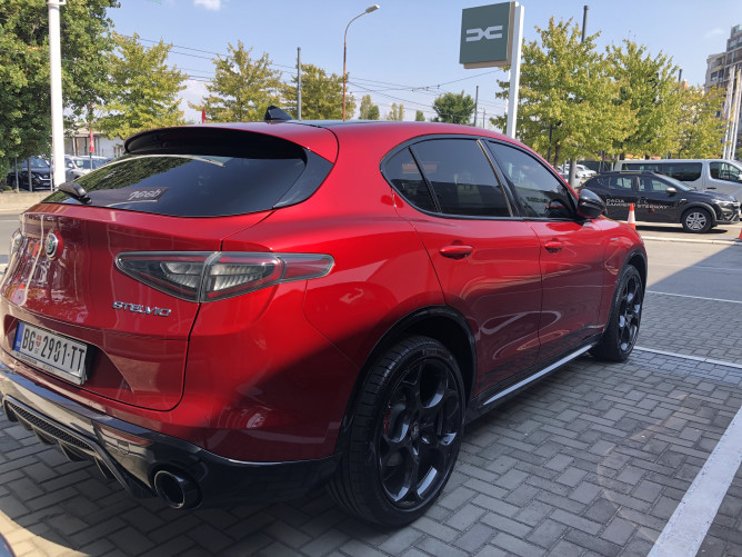 Alfa Romeo Stelvio 2.0 Petrol 280KS Q4 AT8 VELOCE DEMO 