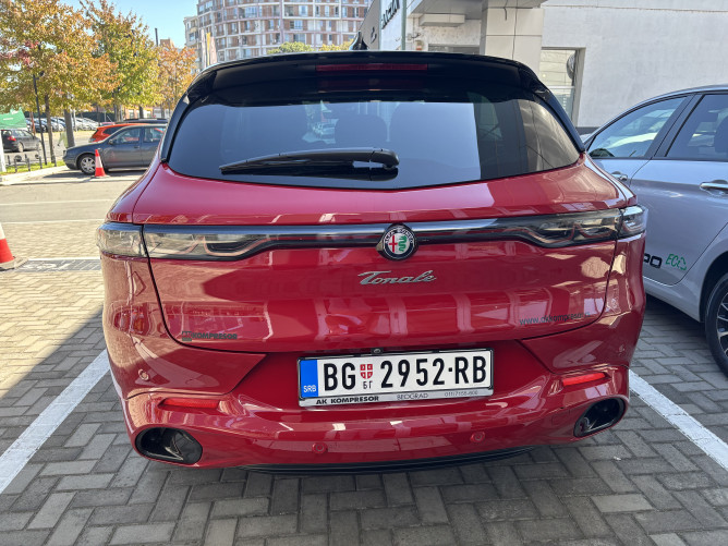 Alfa Romeo Tonale 1.5 MHEV 160ks DCT7 Tributo DEMO 