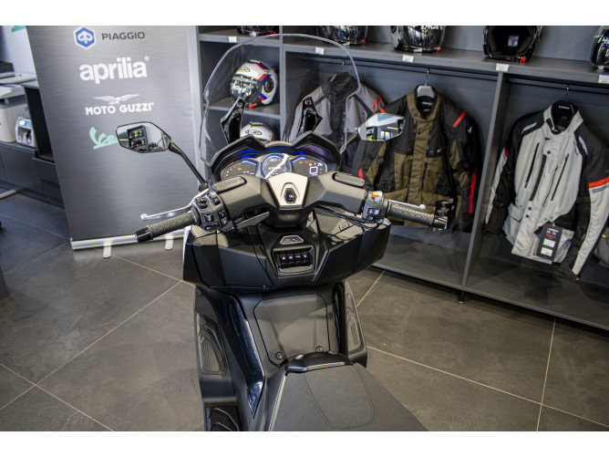 Kymco AK 575 PREMIUM 