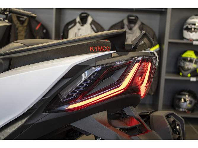 Kymco AK 575 PREMIUM 