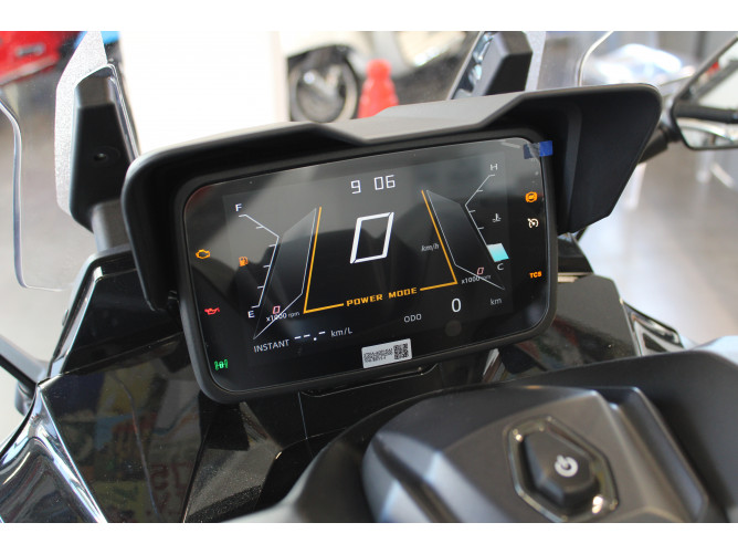 Kymco CV3 575 